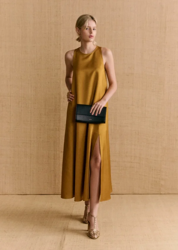 Robe Medea